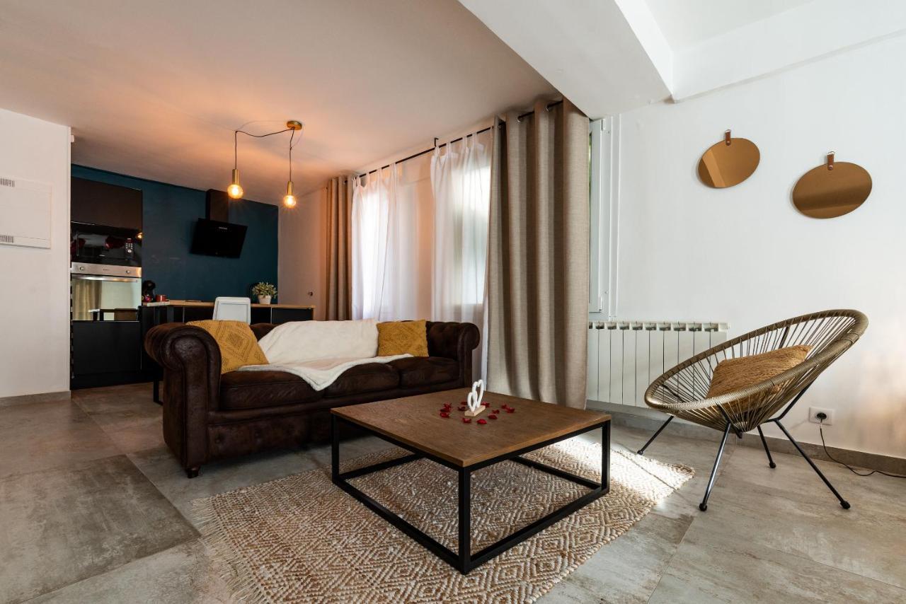 דיז'ון Suite And Spa 21 מראה חיצוני תמונה